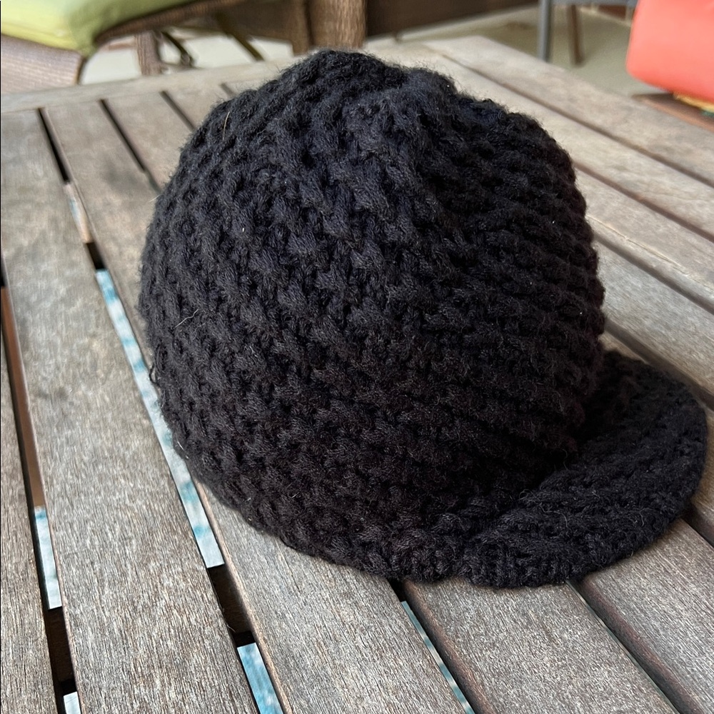 The North Face Black Knit Men's Hat - Picture 2 of 6